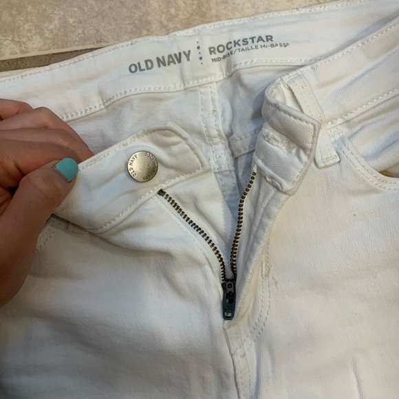 Distressed white rockstar jeans - Picture 2 of 8